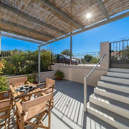Comfort Cove Tatil Evi