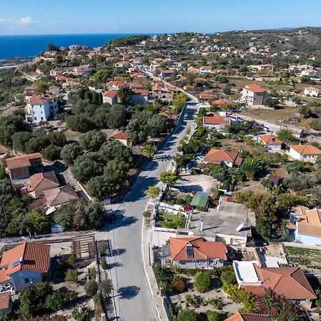 Comfort Cove Lakíthra